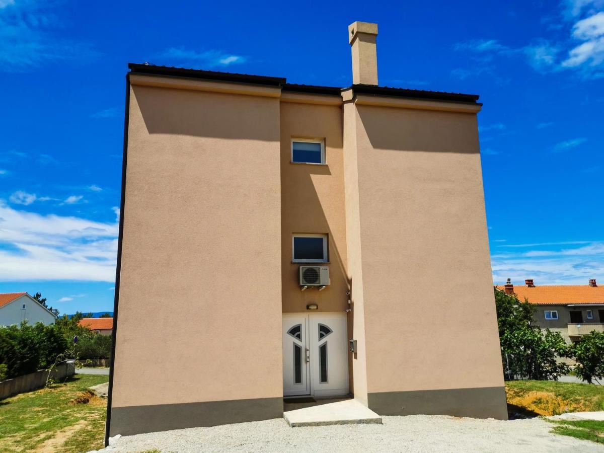 App La Vita E Bella - Azzurro Apartment ปูนัต ภายนอก รูปภาพ