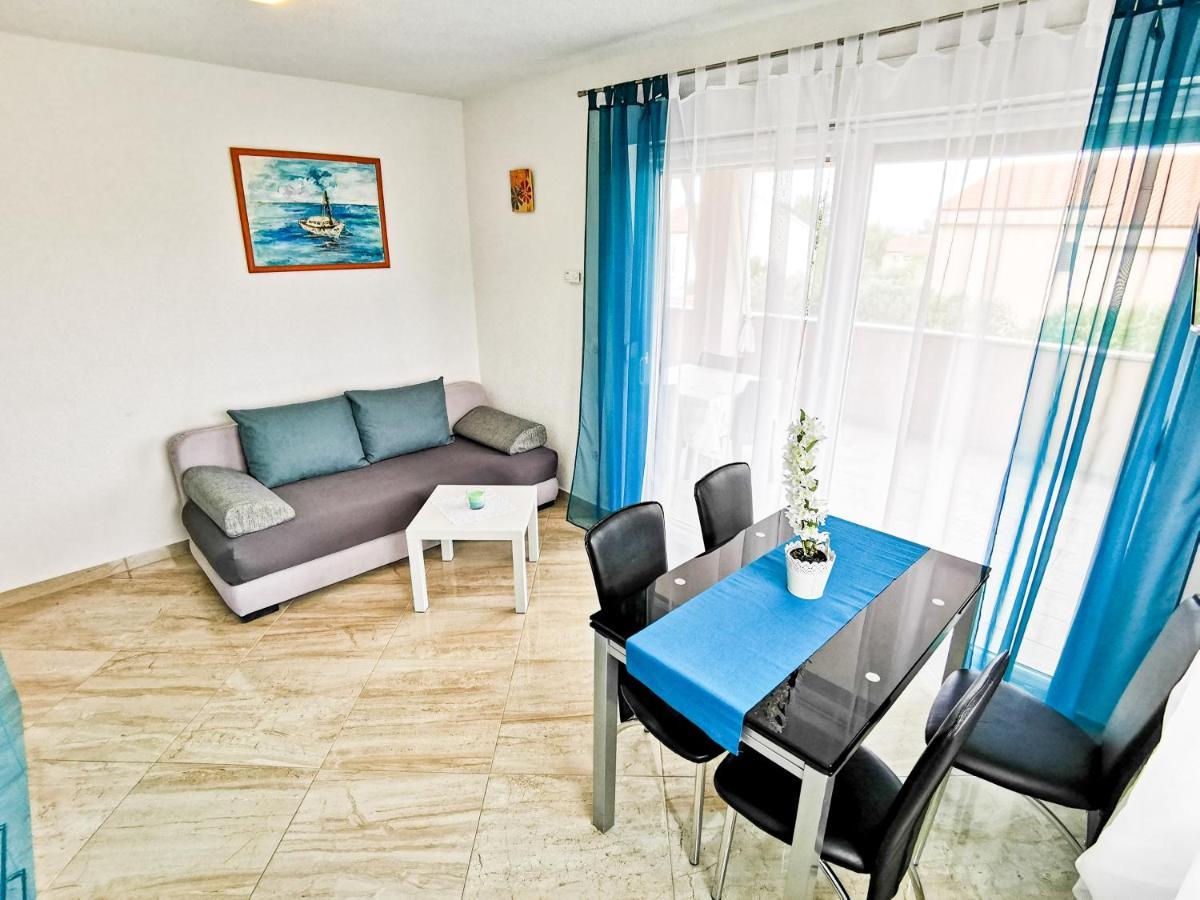 App La Vita E Bella - Azzurro Apartment ปูนัต ภายนอก รูปภาพ