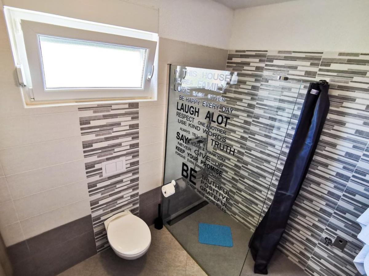 App La Vita E Bella - Azzurro Apartment ปูนัต ภายนอก รูปภาพ