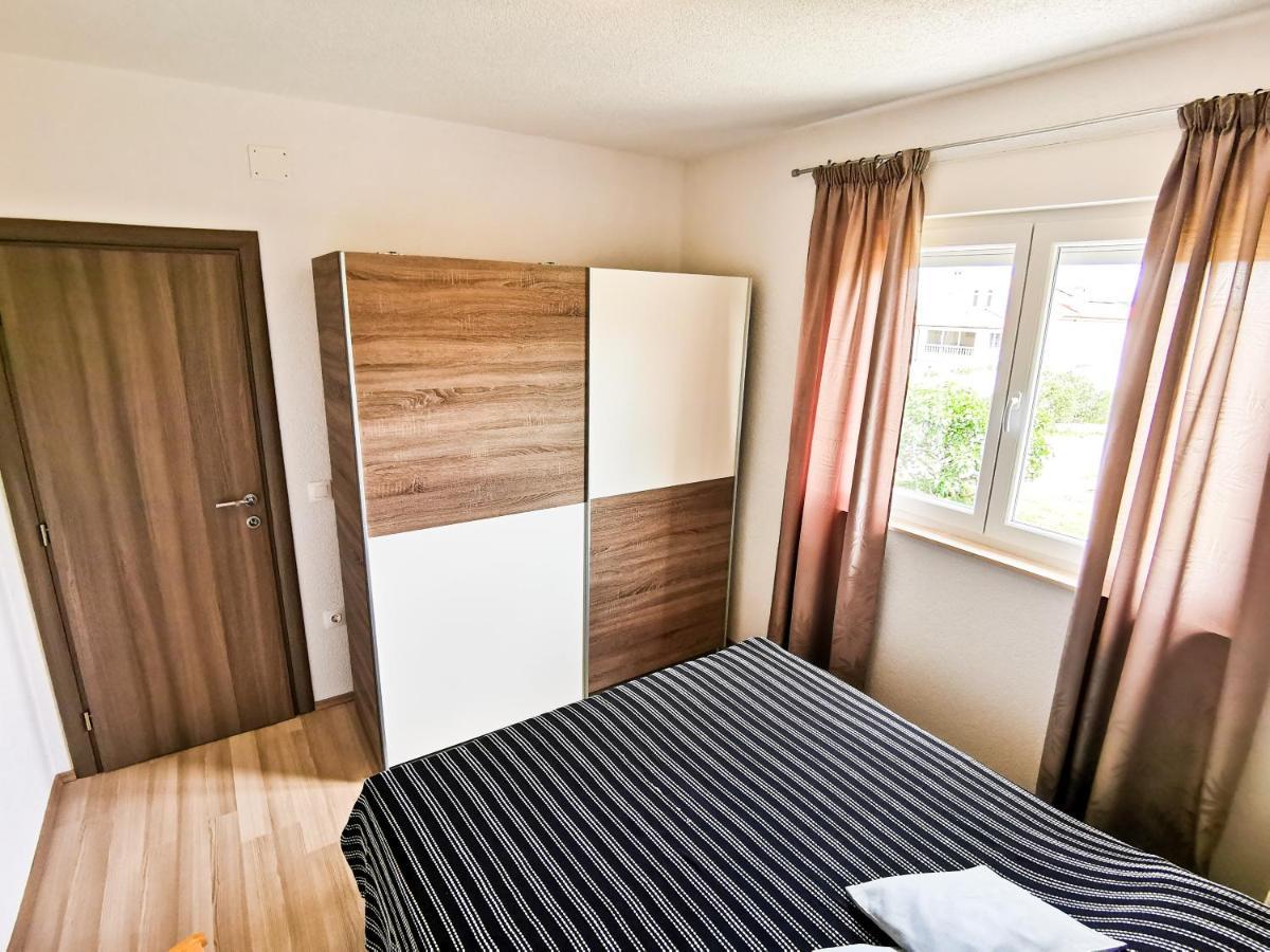 App La Vita E Bella - Azzurro Apartment ปูนัต ภายนอก รูปภาพ